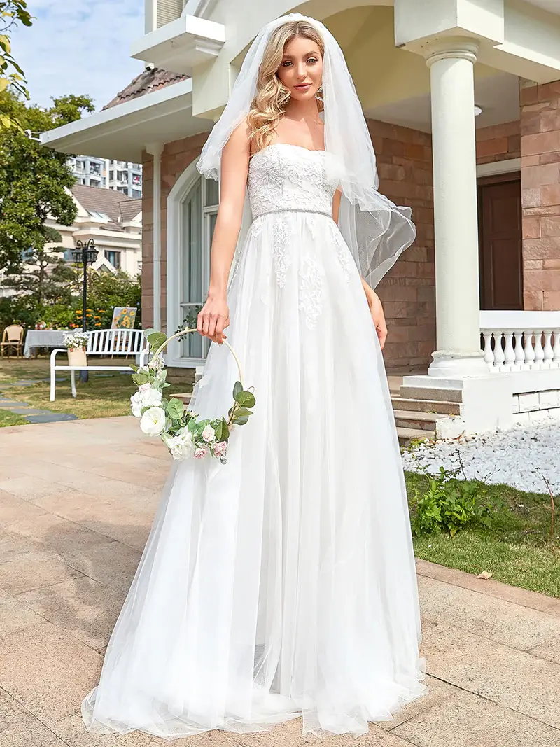 ey0125aiv ivory lace and tulle wedding gown eternally yours